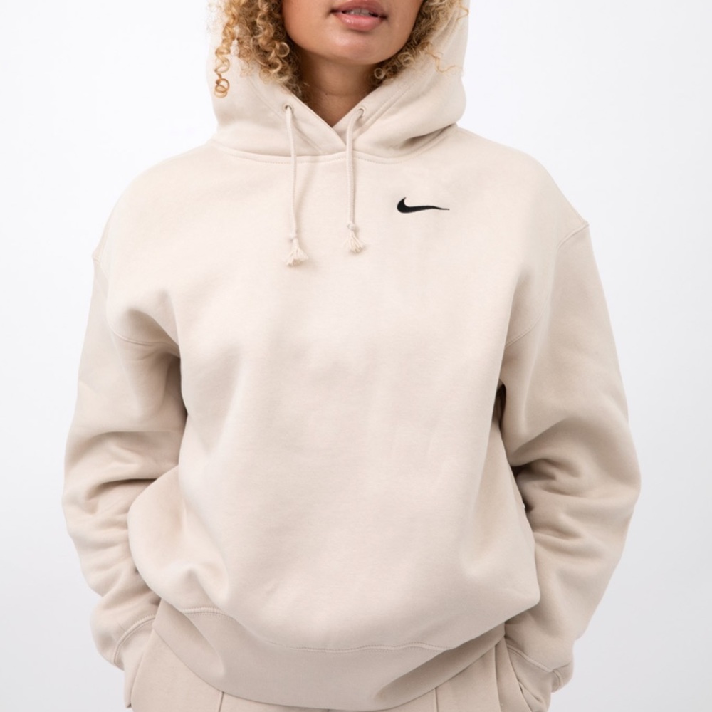 Nike Fleece Hoodie in Oatmeal